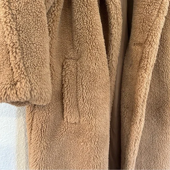 BooHoo Oversized Teddy Faux Fur Jacket - Picture 4 of 6